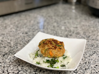 creole-salmon-cake